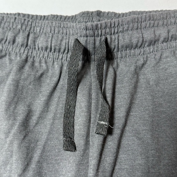 Champion Grey Jersey Capri Lounge Pants Size XL NWT - Picture 9 of 9